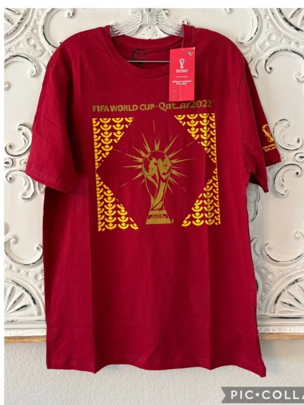 Official FIFA World Cup Qatar 2022 Trophy Graphic Tee NWT Unisex XL - Picture 2 of 4